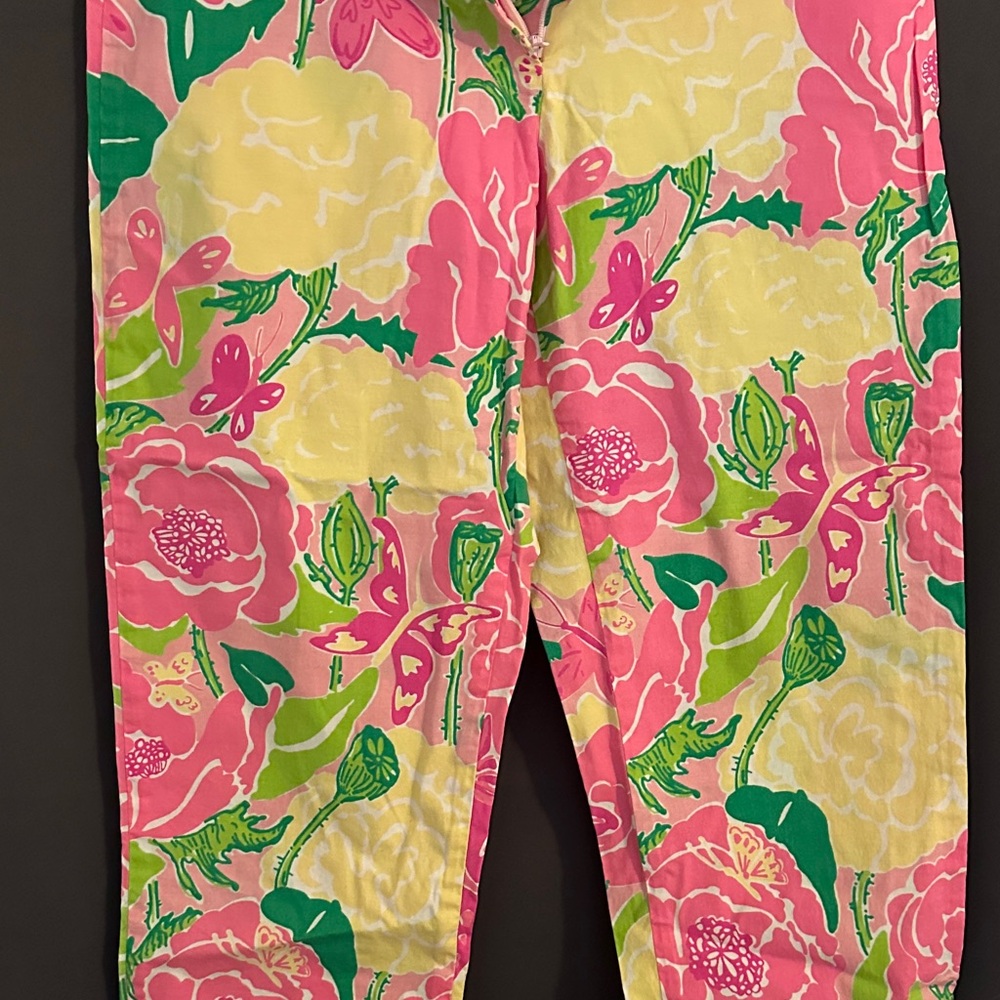 Lilly Pulitzer size 2 floral Print Cropped Pants - Picture 3 of 4